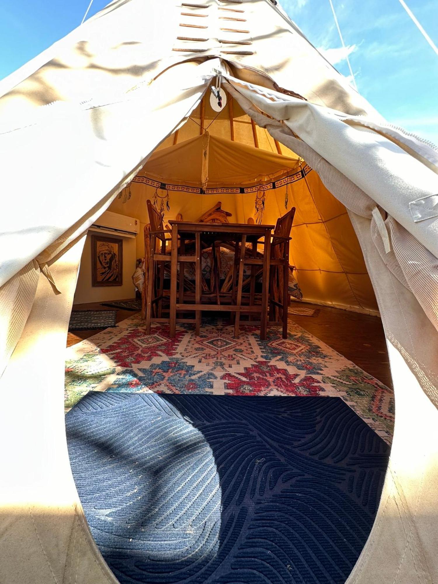 Bandera Stronghold - Cochise Tipi Exteriör bild